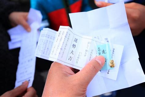 好運旺旺來|好運旺旺來！日本神社抽籤內附金色「緣起物」種類及。